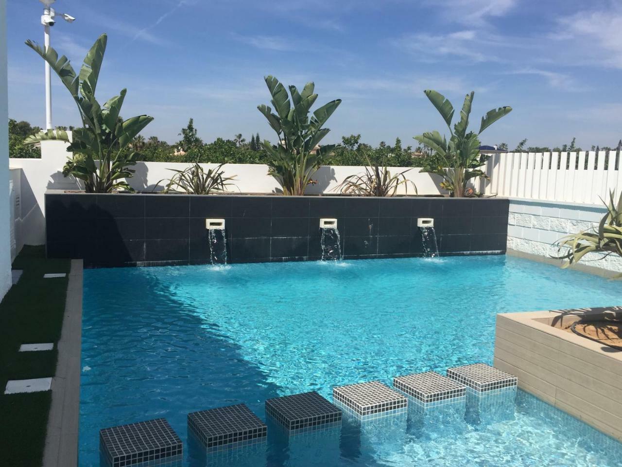 La Laguna Ii Luxury Appartement